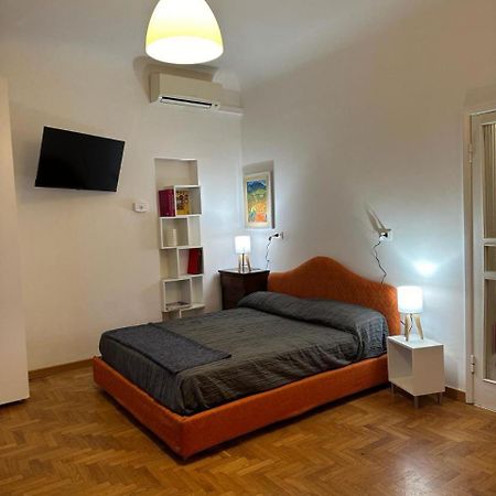 De' Servi Studio Al Duomo - A Hidden Nest In Downtown Firenze Esterno foto